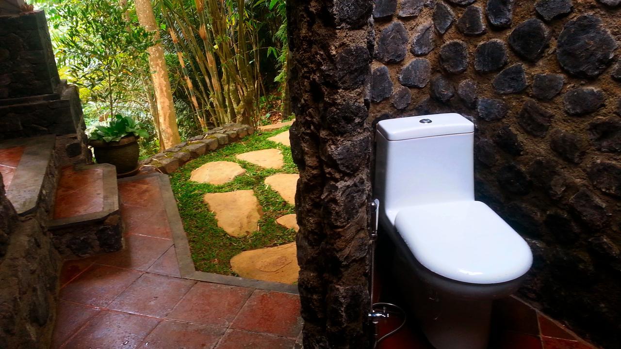 Pondok Manis Homestay Singaraja Buitenkant foto