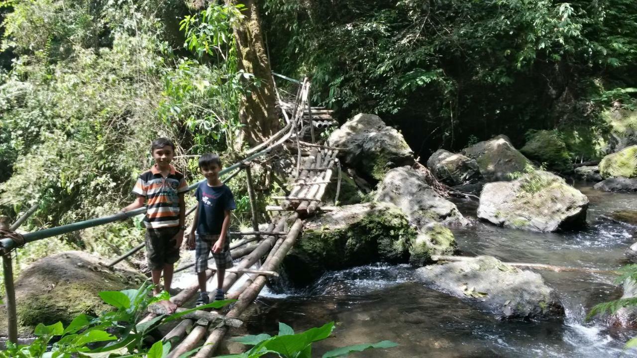 Pondok Manis Homestay Singaraja Buitenkant foto