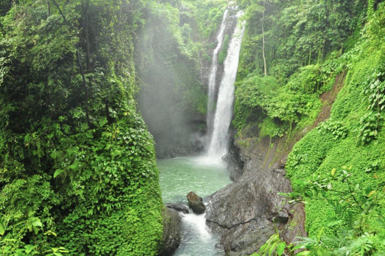 Pondok Manis Homestay Singaraja Buitenkant foto