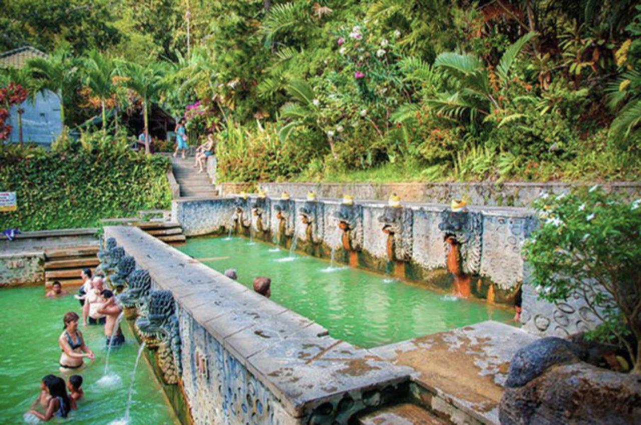 Pondok Manis Homestay Singaraja Buitenkant foto